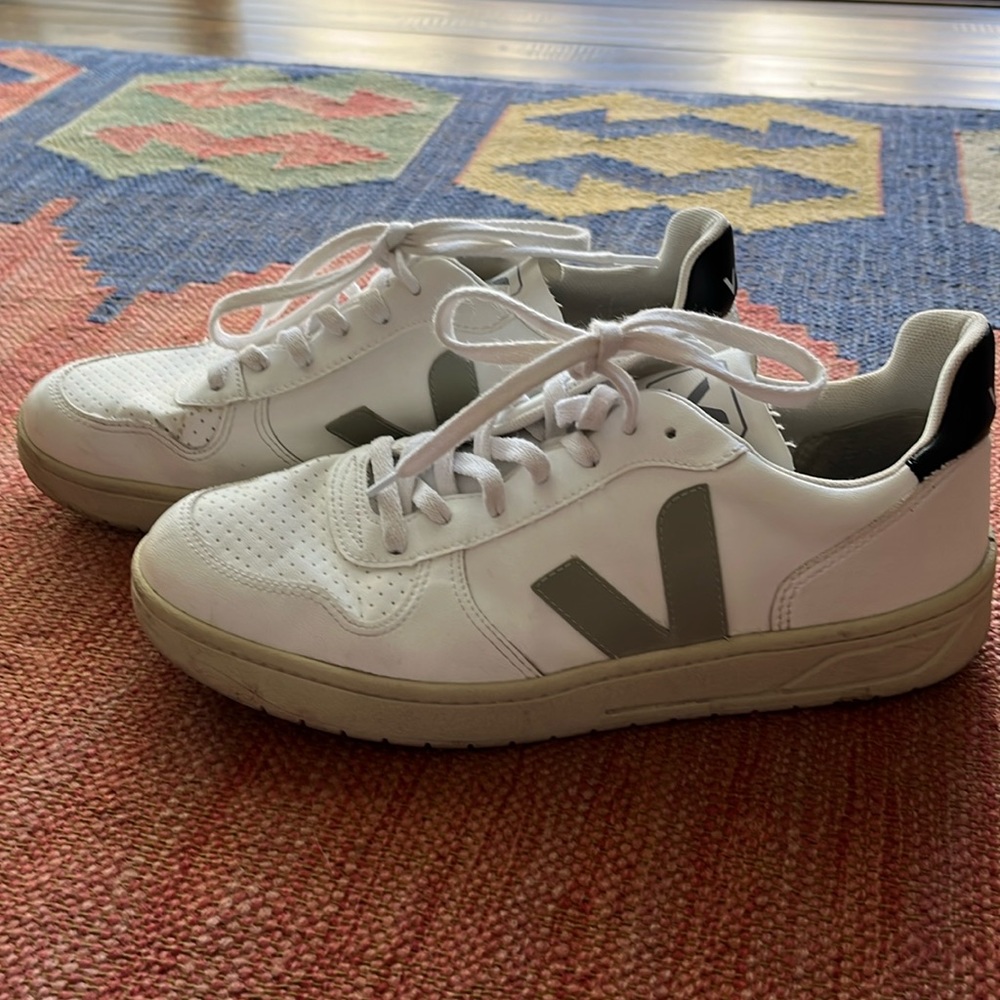 Veja V-10 CWL